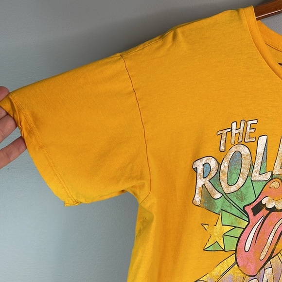 The Rolling Stones Mens Vintage Look Graphic Band Tee Golden Yellow Crewneck M - Picture 6 of 11